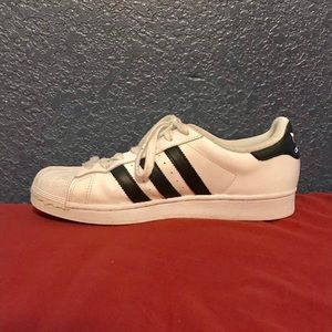 Adidas Superstar Sneakers
